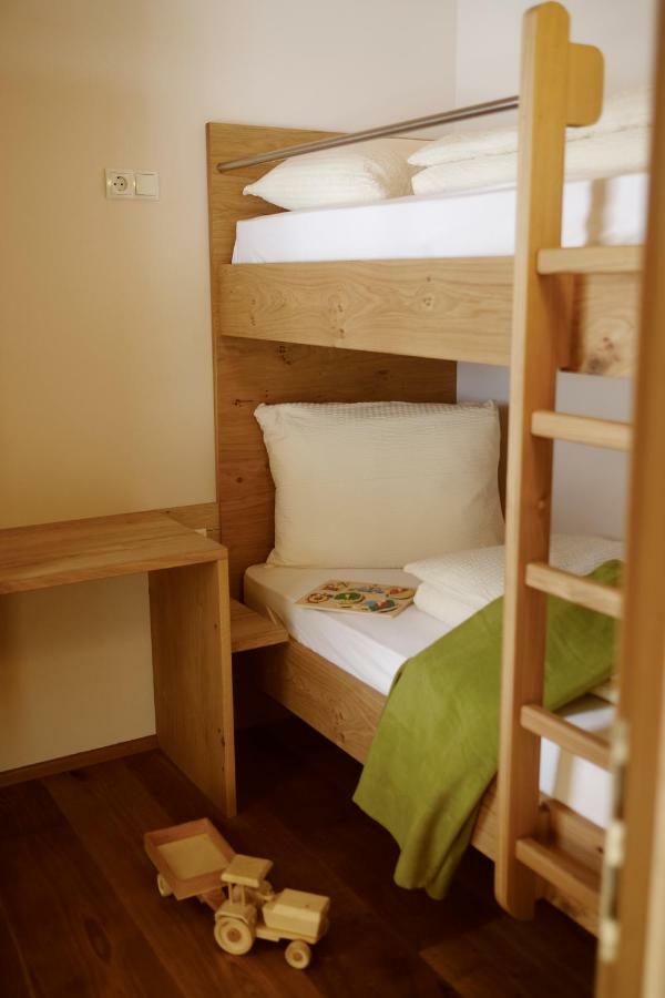 Unterlutaschg-Chalet Appartement Am Hof Slingia Ngoại thất bức ảnh